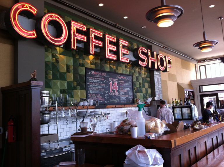 Enterpreneur Kafe, Peluang Bisnis Generasi Milenial Yogyakarta