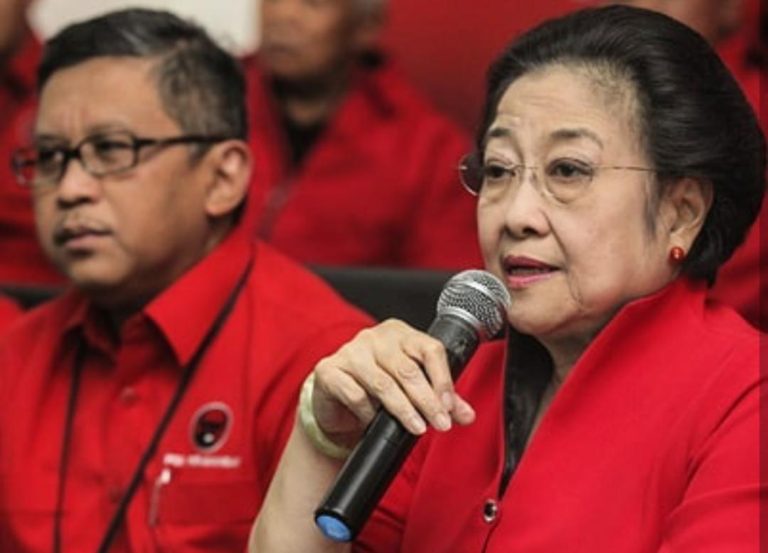 Megawati Harapkan Cakada PDIP Bisa Contoh Prestasi Risma dan Anas