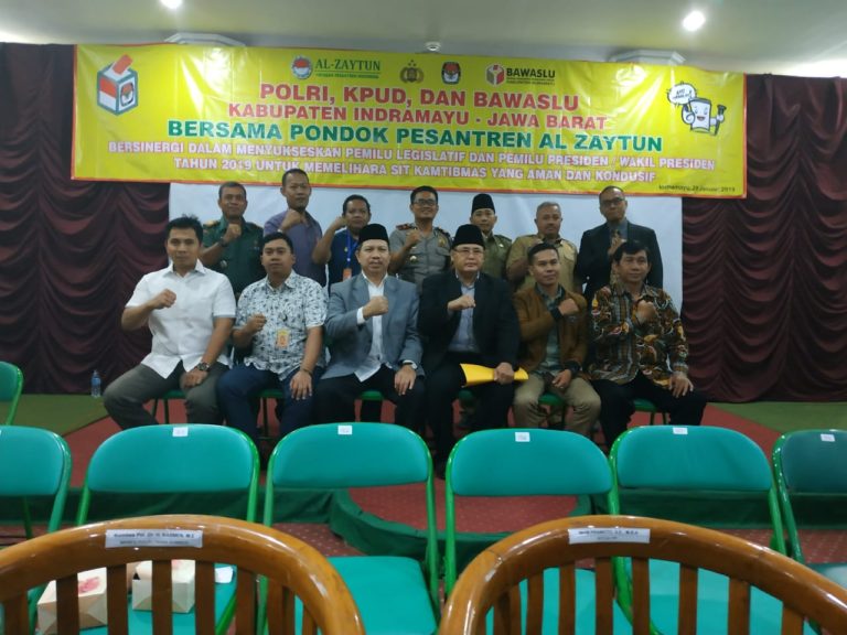 Di Indramayu, Polri Gandeng Santri Ponpes Al-Zaytun Amankan Pemilu