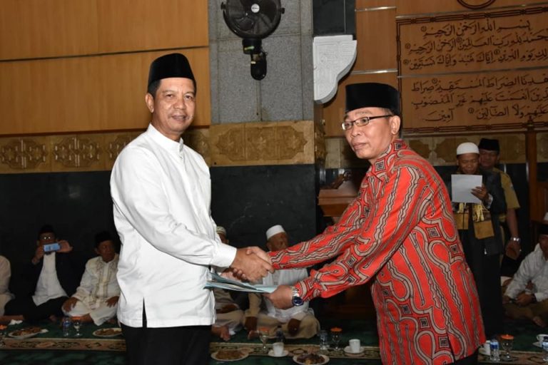 Pemkot Jakbar Rayakan Pergantian Tahun dengan Kegiatan Sosial dan Religius