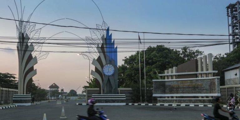 Raih Penghargaan Kota Cerdas, Agus Maulana Siap Tingkatkan Kualitas SDM Tangsel