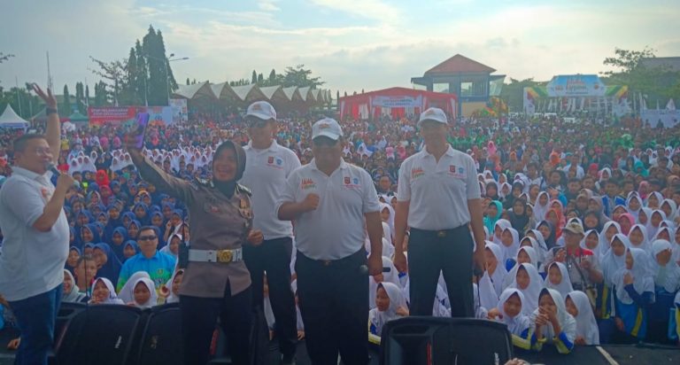 Dimeriahkan Iis Dahlia, Milenial Safety Road Dihadiri Puluhan Ribu Warga