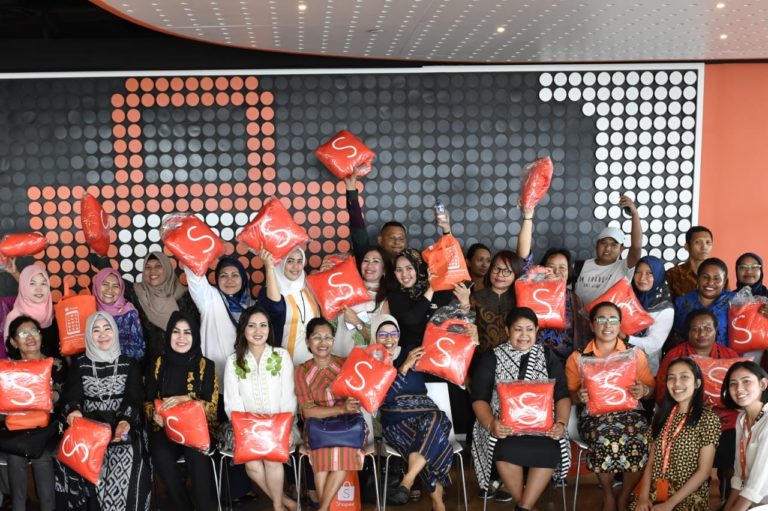 Kemendes PDTT Minta Pengrajin Mampu Pasarkan Produknya Secara Online