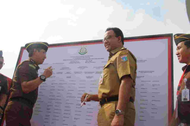 Anies Berjanji Tindak Pabrik Penyebab Polusi di Jakarta