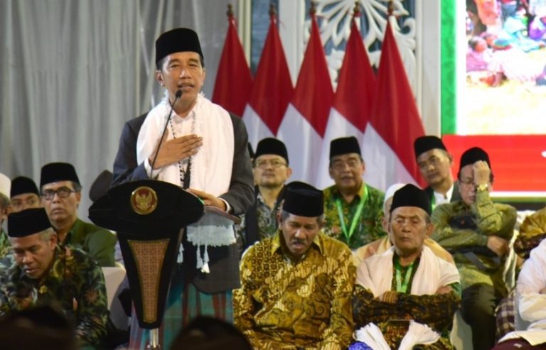 Jokowi Ingin RUU Pesantren Segera Diselesaikan