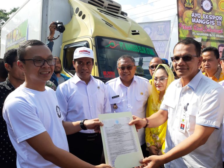Di Sukabumi, Menteri Amran Lepas Ekspor Manggis dan Bantuan untuk 10 Ribu Petani Milenial