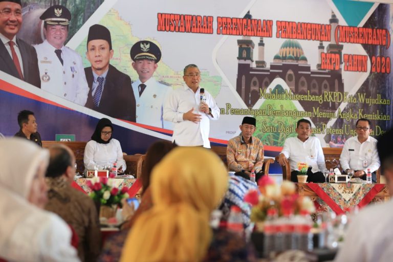 Mendes PDTT Apresiasi Musrenbang Lebong: Demokratis