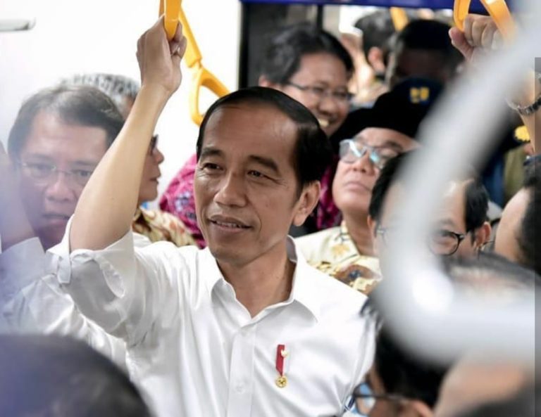 Jokowi Berharap MRT Hadir di Kota-kota Besar selain Jakarta