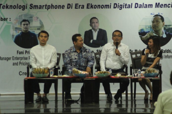 Seminar Nasional Enterpreneurship dengan tema “Optimalisasi Teknologi Smartphone di Era Ekonomi Digital dalam Menciptakan Lapangan Pekerjaan” di SMESCO Tower, Jakarta, (14/3) Seminar Nasional Enterpreneurship dengan tema “Optimalisasi Teknologi Smartphone di Era Ekonomi Digital dalam Menciptakan Lapangan Pekerjaan” di SMESCO Tower, Jakarta, (14/3)