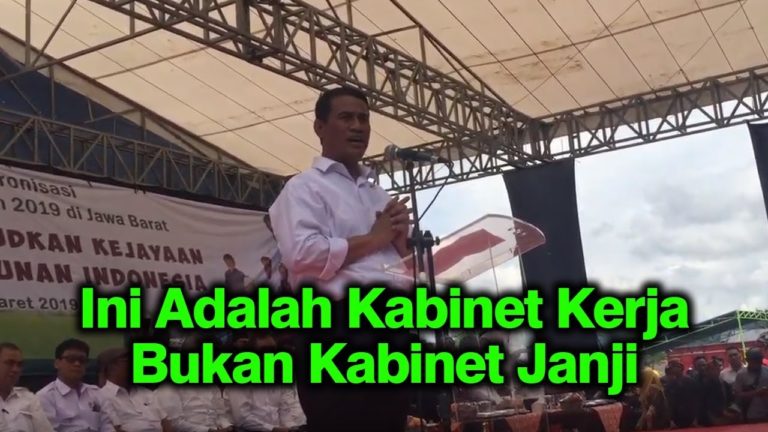 Gelontorkan Bantuan, Mentan serahkan Mesin hingga Ribuan Ayam di Kuningan