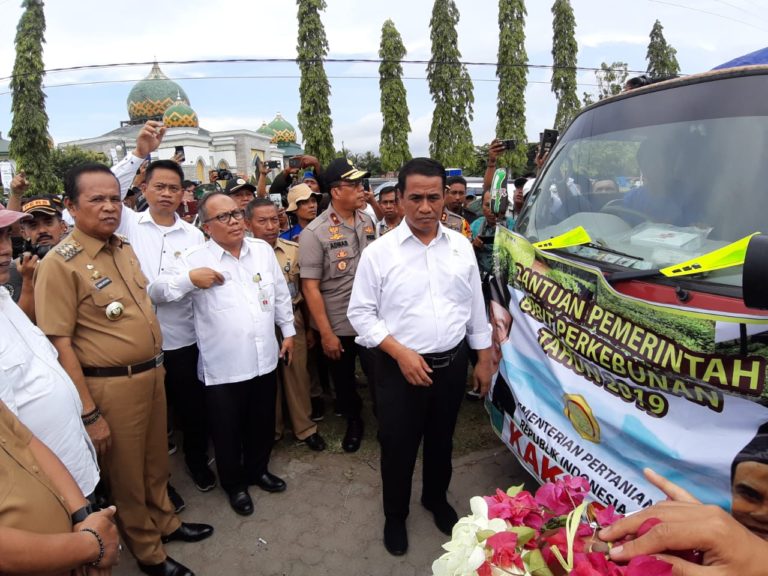 Mentan Dorong Hilirisasi Industri Kakao dan Kopi di Luwu dan Toraja