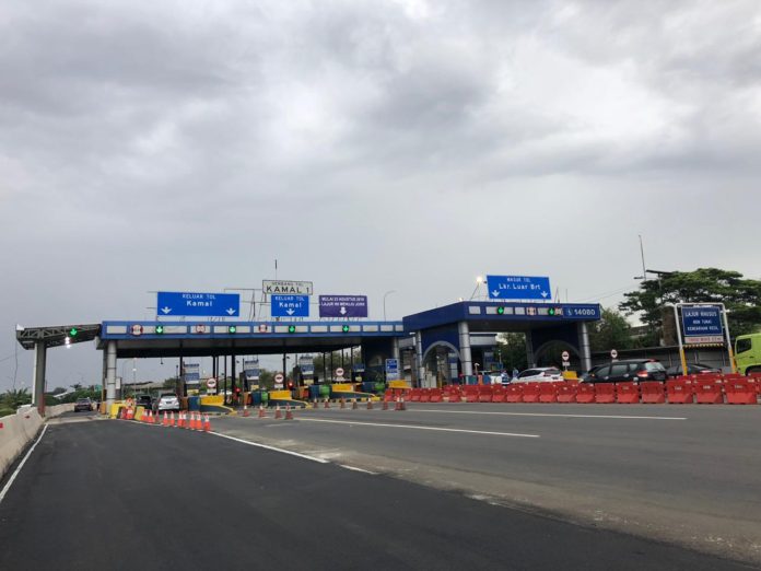 Ilustrasi gambar: Gerbang Tol Kamal I Tol Sedyatmo (istimewa)
