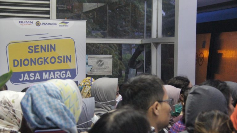 Urai Kemacetan, Jasa Marga Luncurkan Program “Senin Diongkosin”