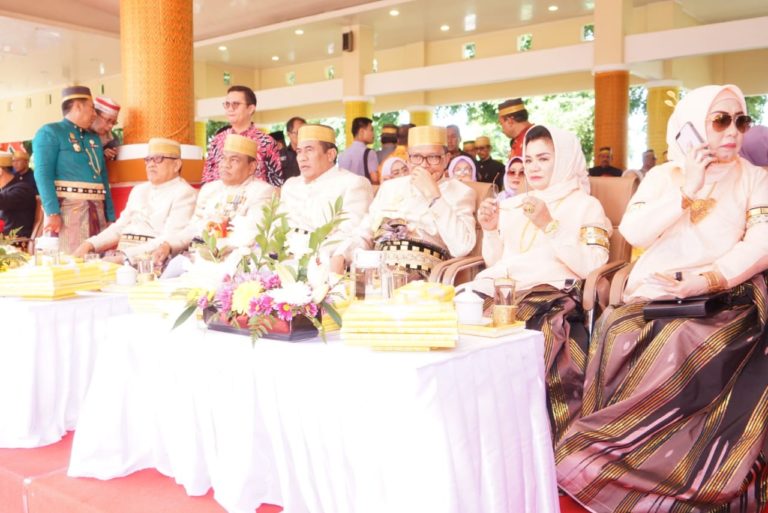 Hut Bone 689, Mentan Amran Sumbangkan Gaji untuk Bangun Masjid