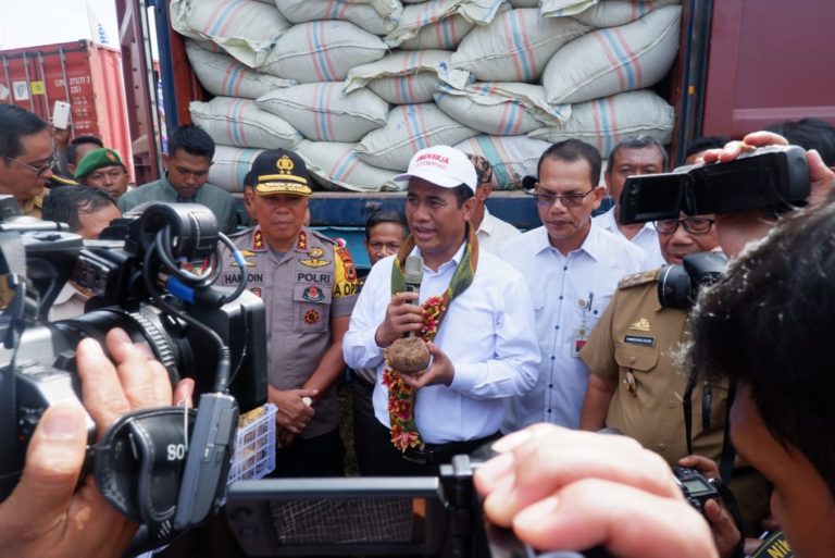 Antusias Petani dan Penyuluh Mengikuti Sinkronisasi Program Kementan 2019 di Pengkep