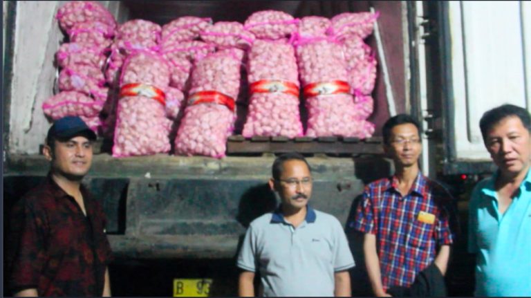 Operasi Pasar Bawang Hari ke Dua di Surabaya Berhasil Turunkan Harga