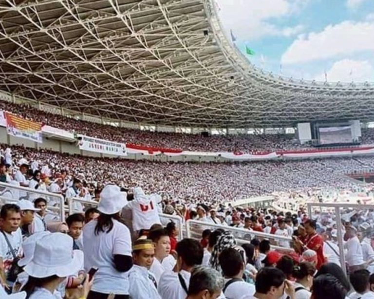 Kampanye Akbar Jokowi-Ma’ruf Sisakan Sampah Sebanyak 158 Ton