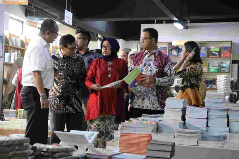Harga Buku Mahal di Ibukota, Pemprov DKI Hadirkan Jakbook