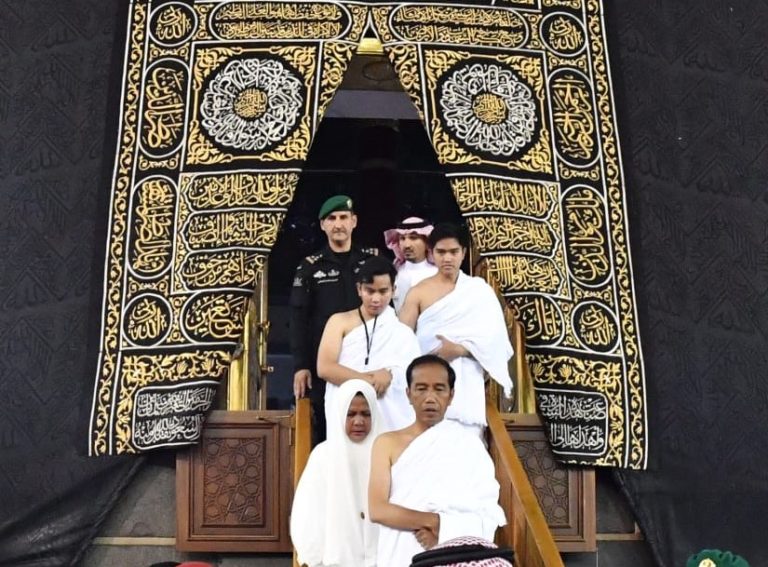 Dapat Kehormatan Masuk Ka’bah, Ini Kesan Jokowi