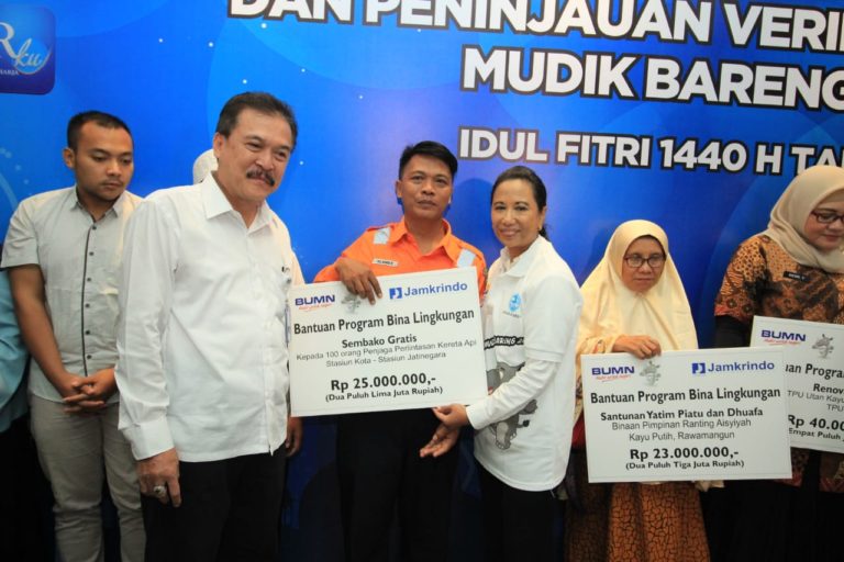 Ramadan 2019, Jamkrindo Gelar Mudik Gratis Hingga Renovasi MCK TPU Rawamangun