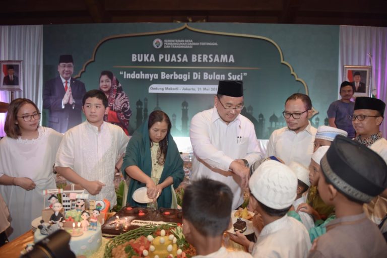 Ulang tahun ke-54, Menteri Eko gelar bukber bersama anak yatim di Kemendes