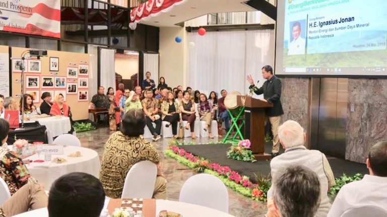 [Foto] Dialog Jonan Dengan Masyarakat Indonesia di Houston AS