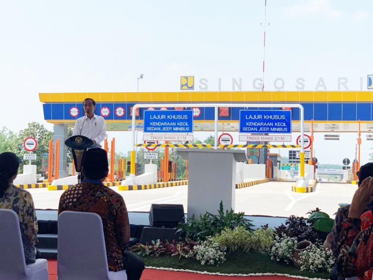 Jokowi Resmikan Jalan Tol Pandaan-Malang