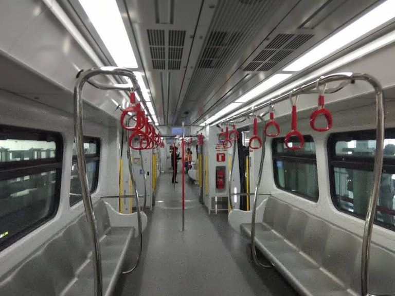 Hari Pertama Uji Publik, LRT Sepi Peminat
