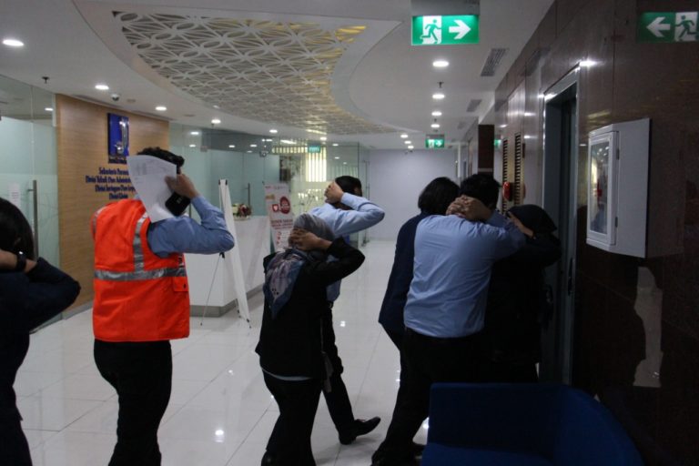 Gelar Simulasi Gempa, Karyawan Jamkrindo Diharap Sadar Bencana