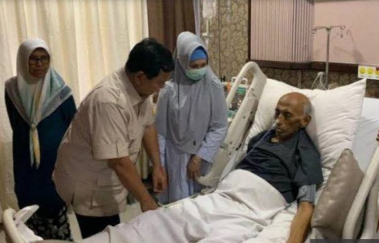Sempat Dirawat dan Dibesuk Prabowo, Mantan KSAD Ini Tutup Usia