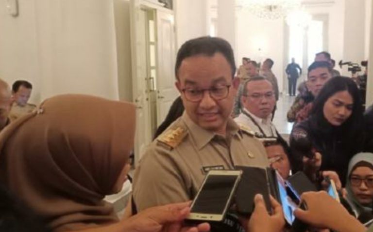 185 PNS DKI Telat Ngantor di Hari Pertama Masuk Kerja, ini Reaksi Anies