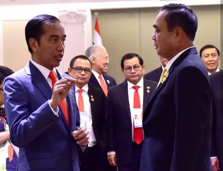 Bertemu di KTT ASEAN, Jokowi dan PM Thailand Sepakati ini
