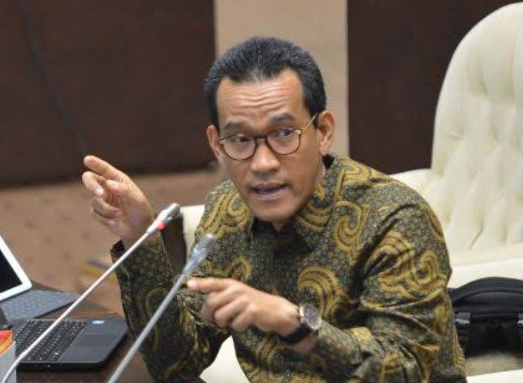 Dianggap Akar Masalah, Refly Harun minta Jokowi Hapus PT