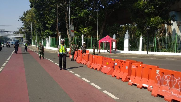Akses Jalan Menuju Istana Kepresidenan Ditutup