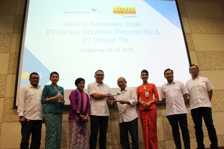 Kerja Sama Garuda Indonesia dan Indosat Optimalisasi Transformasi Digital