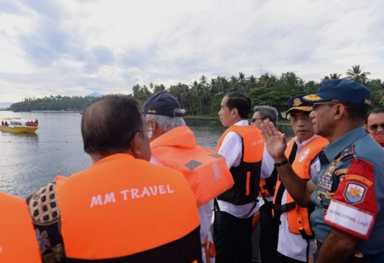 Jokowi Takjub Lihat Keindahan Alam Taman Nasional Bunaken