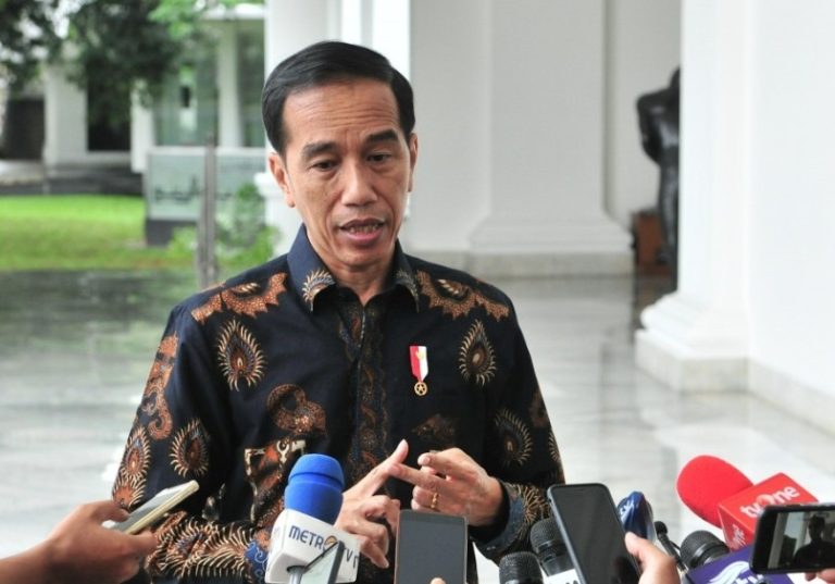 Usai Tandatangani Keppres Amnesti, Ini Pesan Jokowi untuk Baiq Nuril