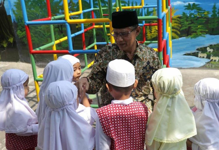 Ketum PP Muhammadiyah: Didik Anak dengan Akhlak Karimah