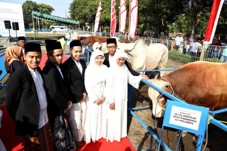 Khofifah Indar Parawansa: Idul Adha Momentum Tingkatkan Keshalehan Sosial