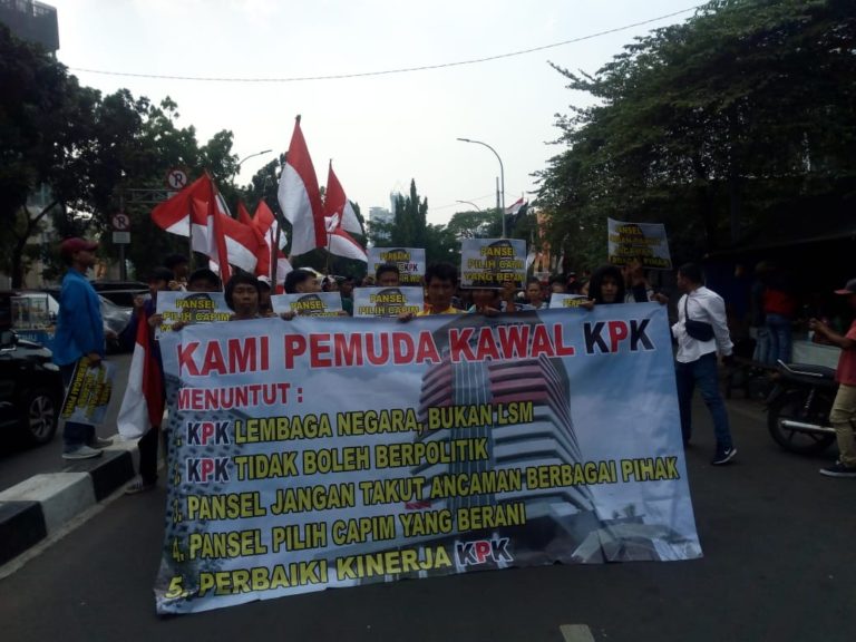 Kembali Gelar Demo, Pemuda Kawal KPK Tuntut Enam Hal ini