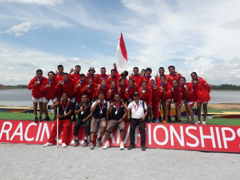 Tim Perahu Naga Indonesia Rebut Medali Emas Kejuaraan Dunia di Thailand
