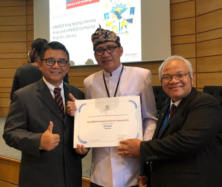 Indonesia Terima Penghargaan Literasi Tingkat Dunia