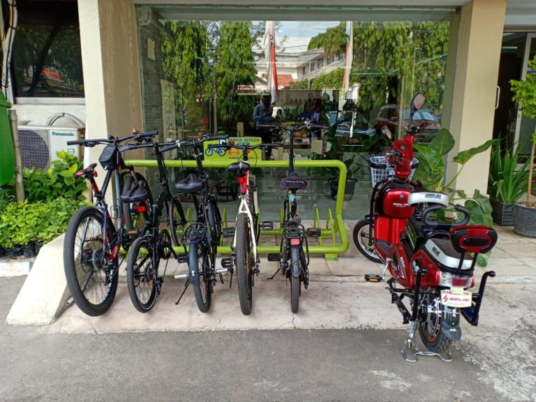 Tiap Jumat Pegawai DLH DKI Wajib Gunakan Kendaraan Umum atau Sepeda