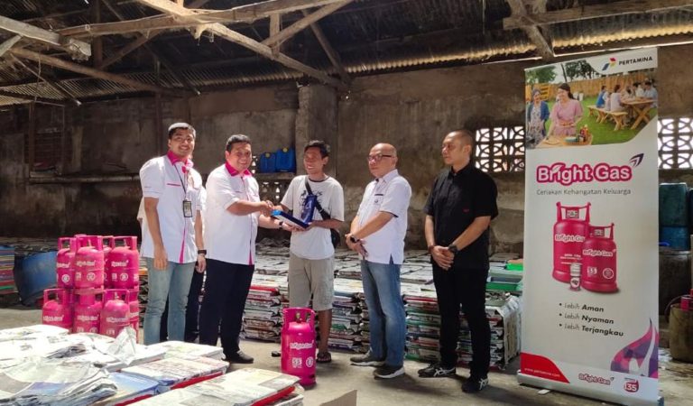 Pertamina Beri Kejutan Manis untuk Pengusaha Manisan Cianjur
