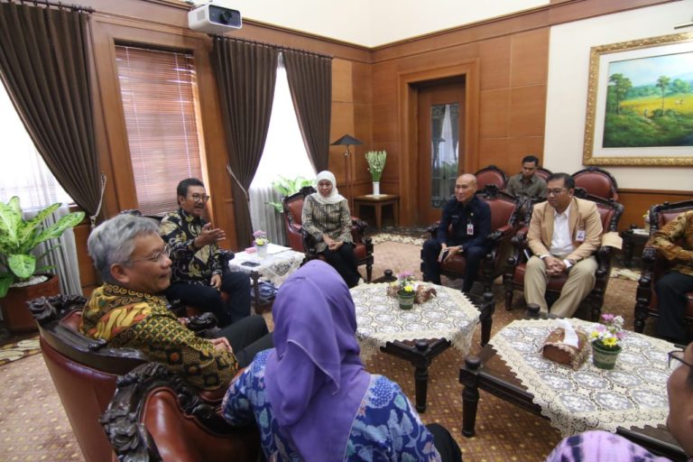 Gubernur Khofifah Ajak ISEI Bantu Kembangkan OPOP