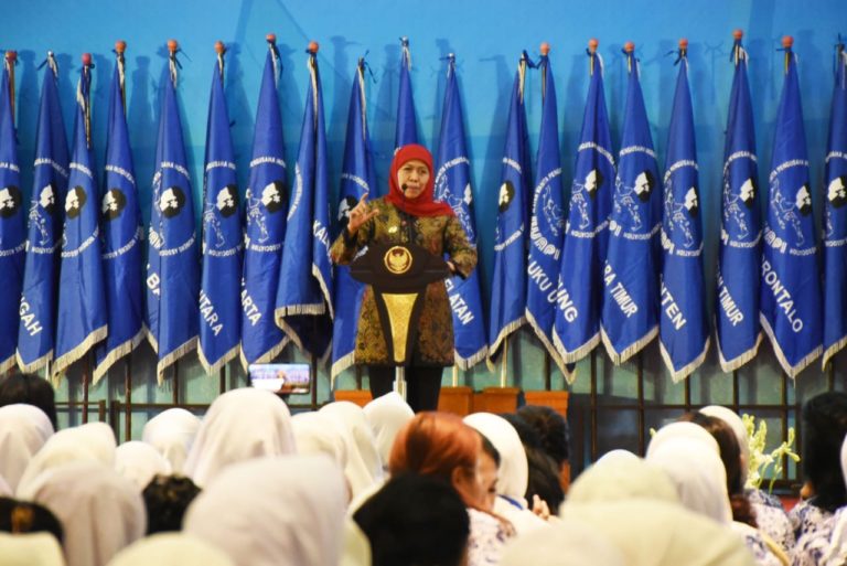 Khofifah Apresiasi  IWAPI Lakukan Ekonomi Digital Bagi Perempuan di Era Industri 4.0