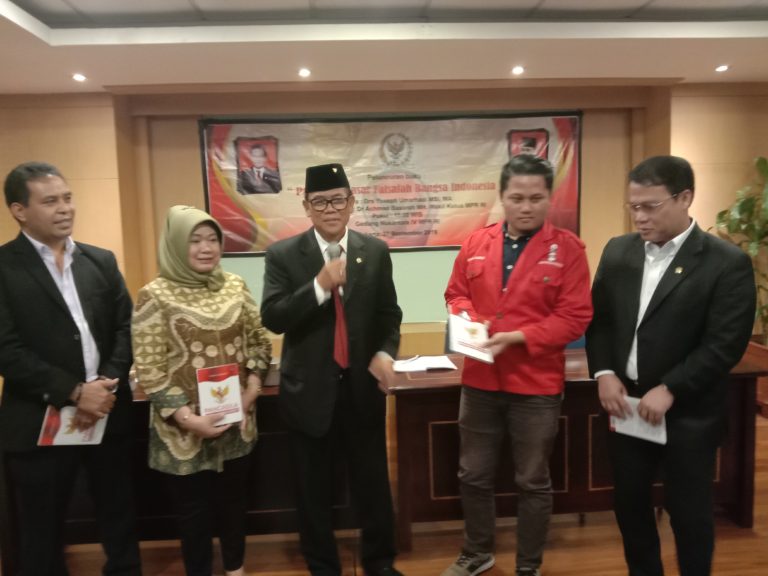 Agar Terus Ada Diskursus Pancasila, Anggota MPR Ini Terbitkan Sebuah Buku