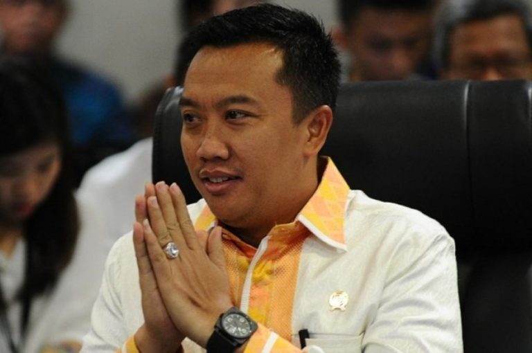 Imam Nahrawi Mundur dari Jabatan Menpora