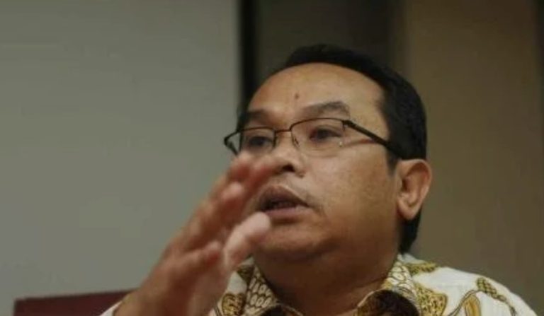 Saiful Mujani Ingatkan Arteria: Keputusan Publik Harus Dapat Persetujuan Rakyat