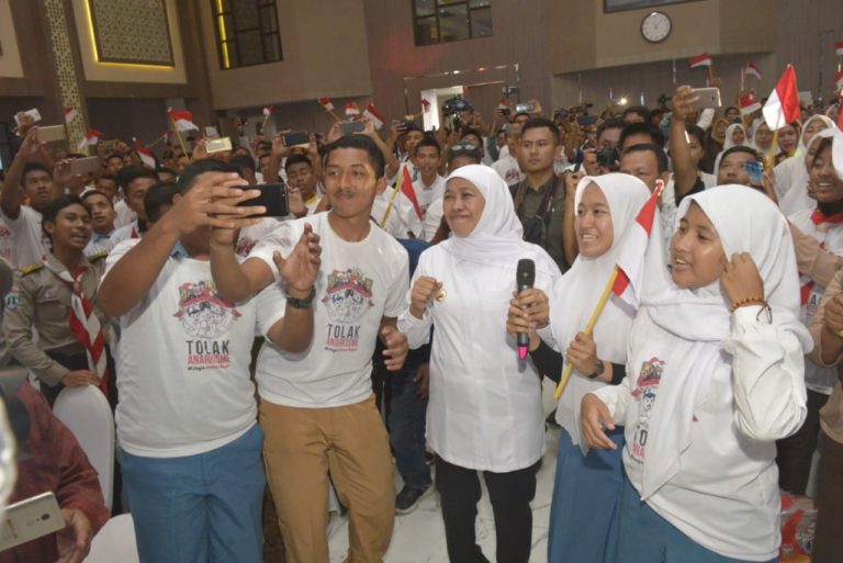 Khofifah ingatkan Pelajar se-Jatim waspadai Hoaks dan Provokasi